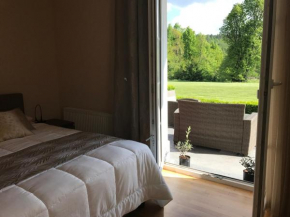 Гостиница Linden Garden Apartment, Постойна